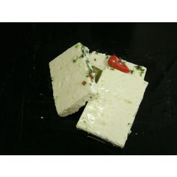 Korsischer Schafkäse mit Kräuter